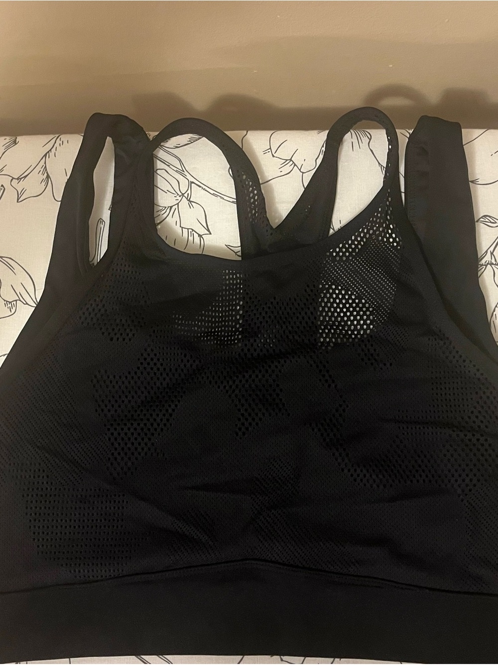 ZYIA Black Dual Higher Neck Mesh Seamless Sports Bra, no pads, no tags, Medium